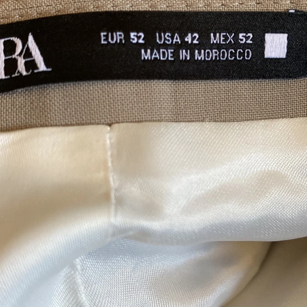 NWOT. Zara Man Stone Double-Breasted Suit Blazer. Size 42.
